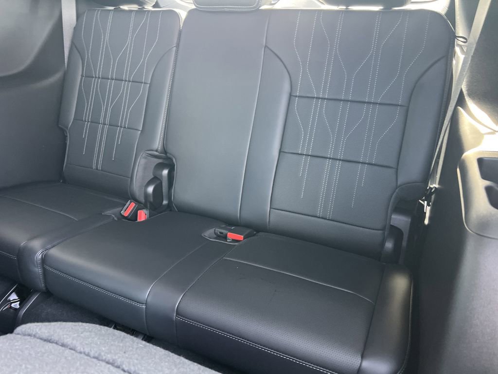 New 2026 Buick Enclave Avenir w/ Super Cruise Package image 19