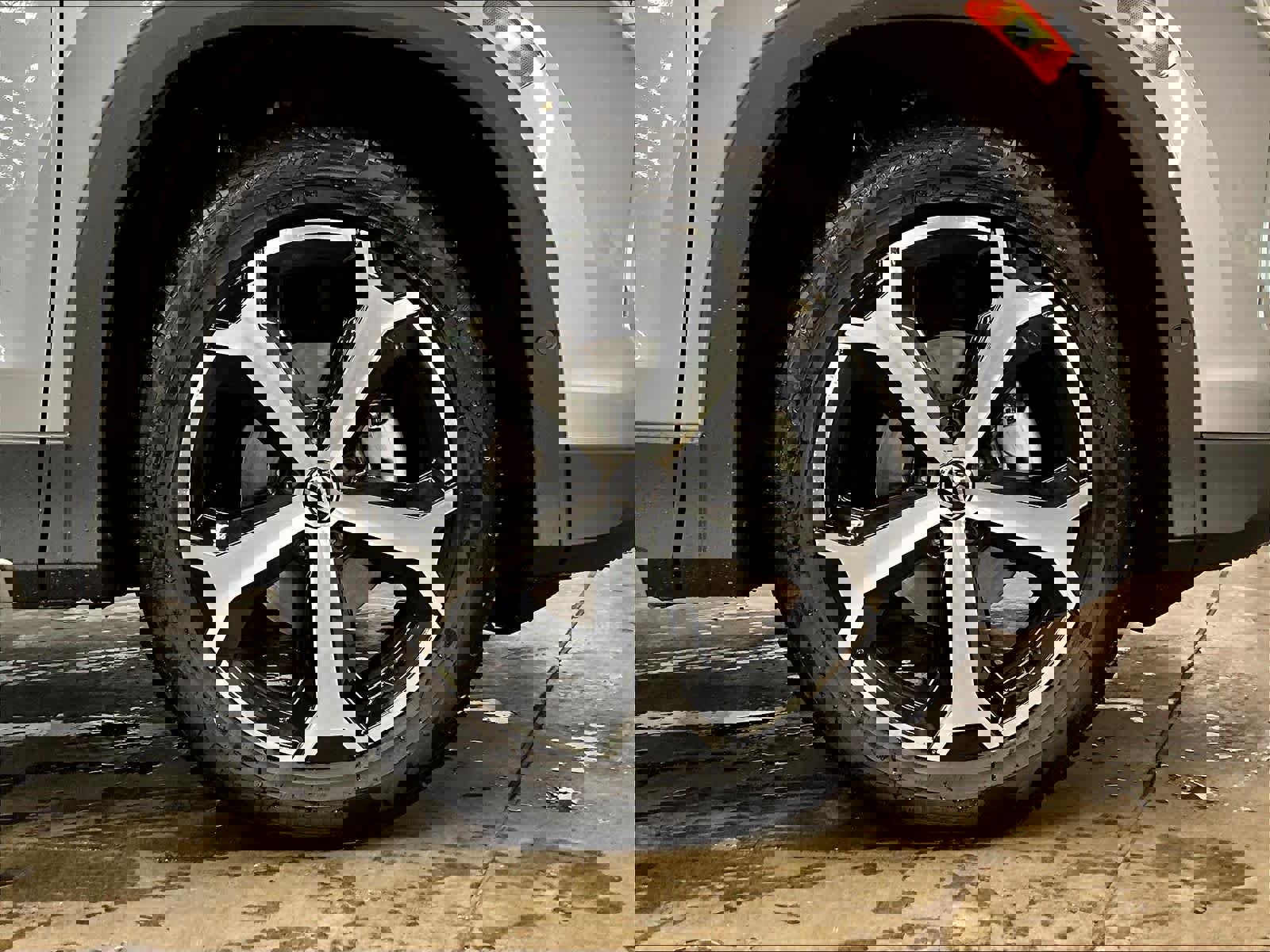 New 2026 Volkswagen Tiguan SE image 14