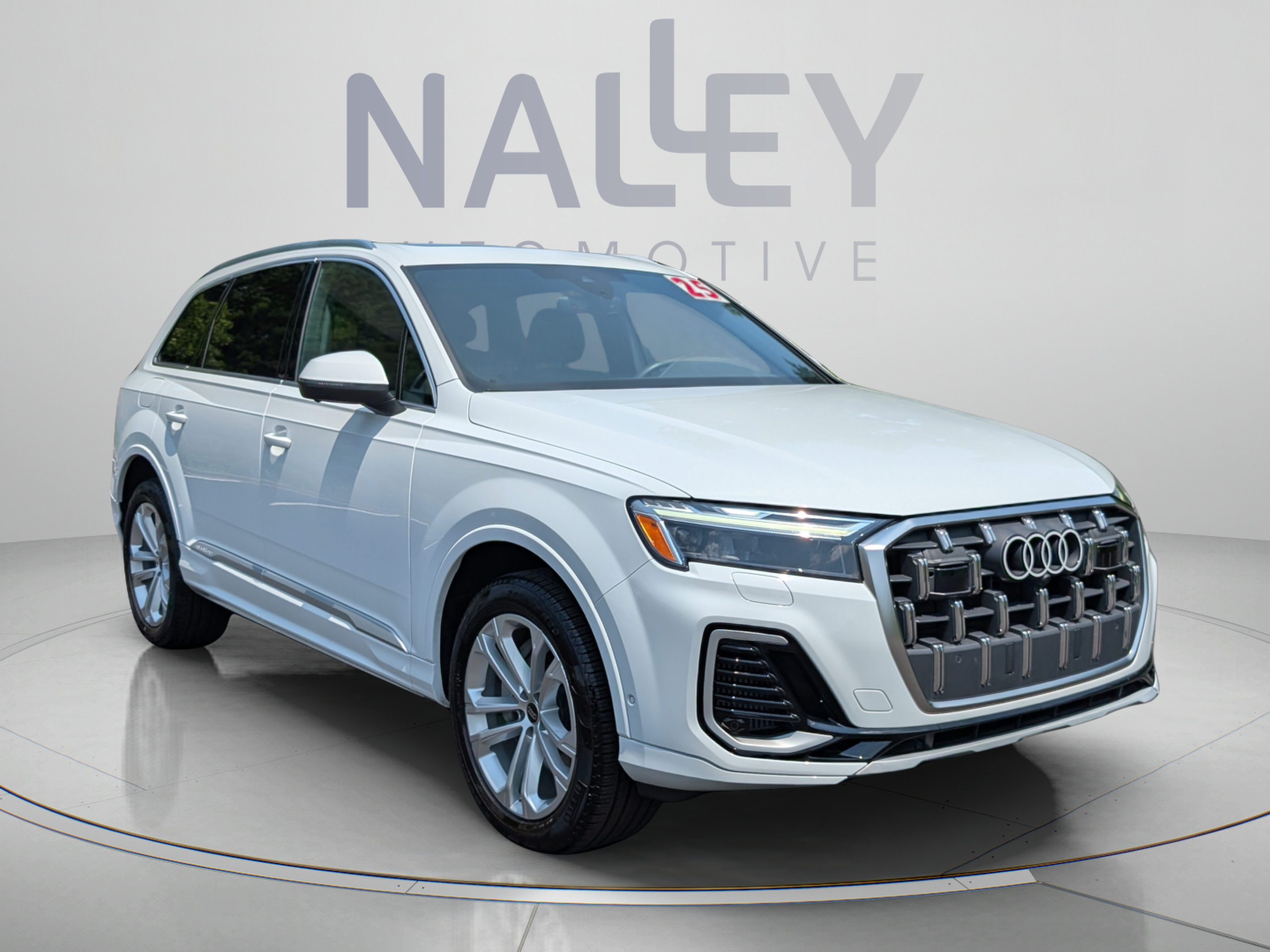 Used 2025 Audi Q7 3.0T Premium AWD/4WD image 7