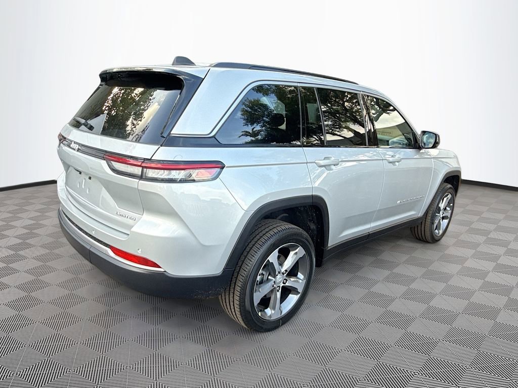 New 2026 Jeep Grand Cherokee Limited RWD image 5