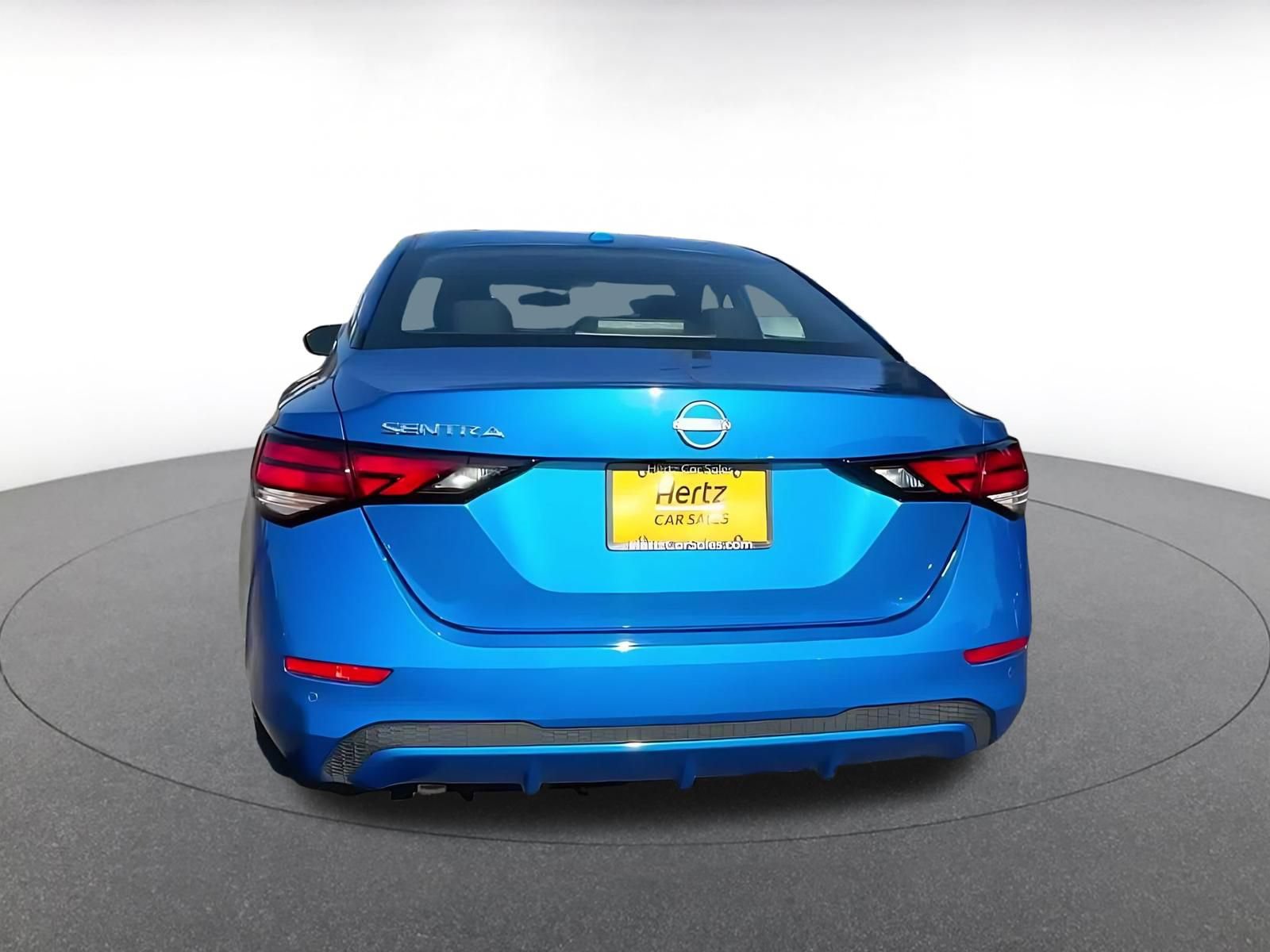 Used 2025 Nissan Sentra SV FWD image 12