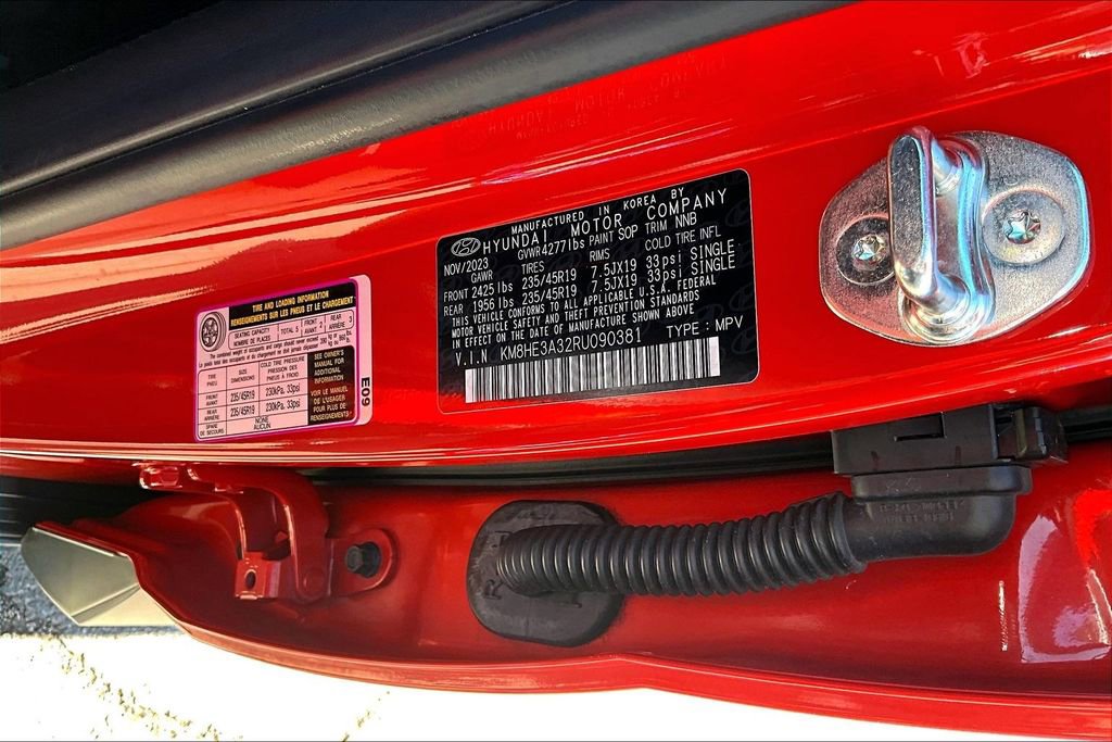 Used 2024 Hyundai Kona Limited image 32