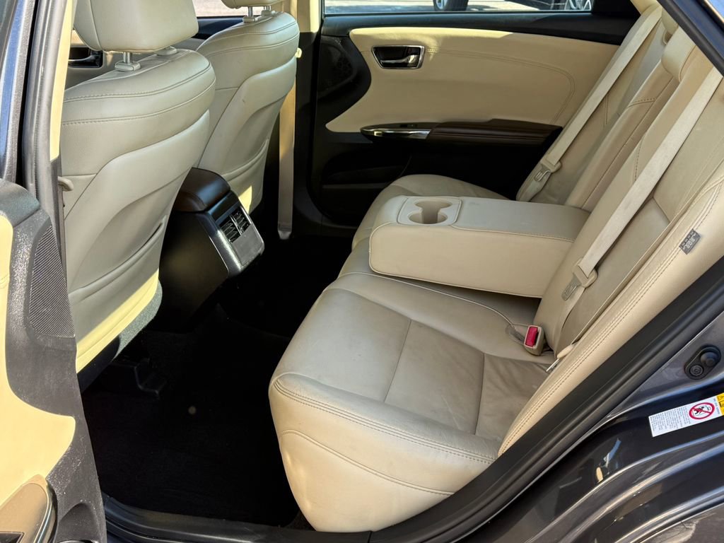 Used 2016 Toyota Avalon Touring image 14