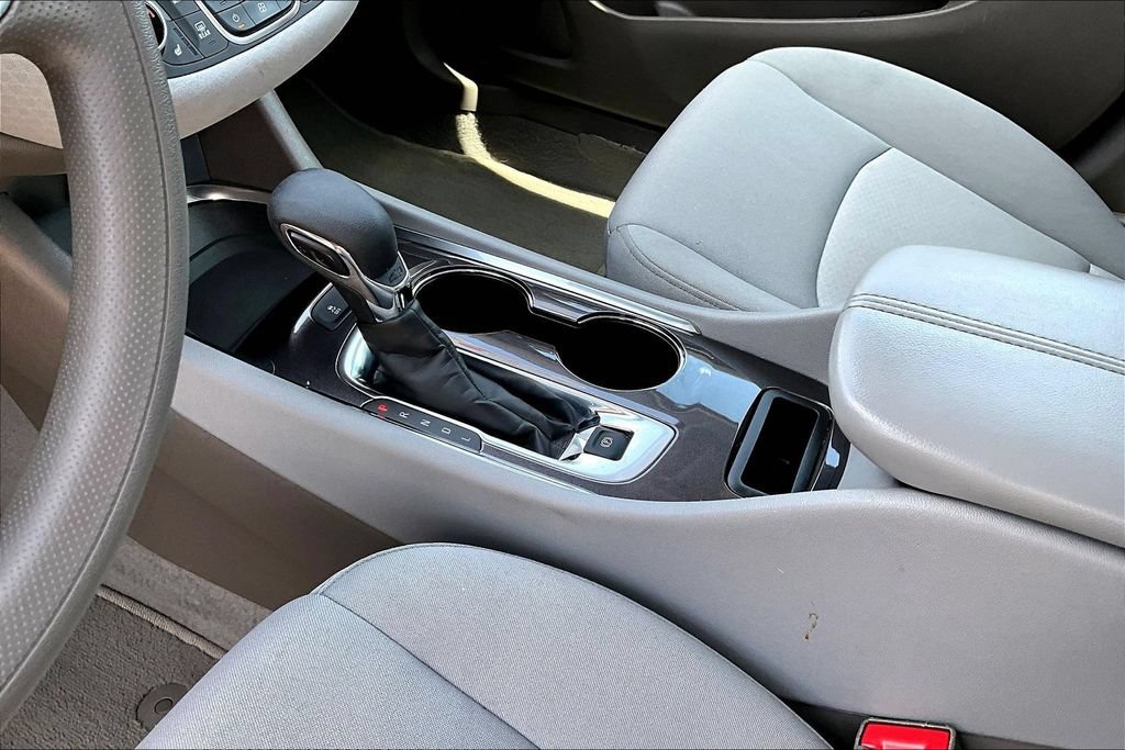 Used 2025 Chevrolet Malibu LT FWD image 15
