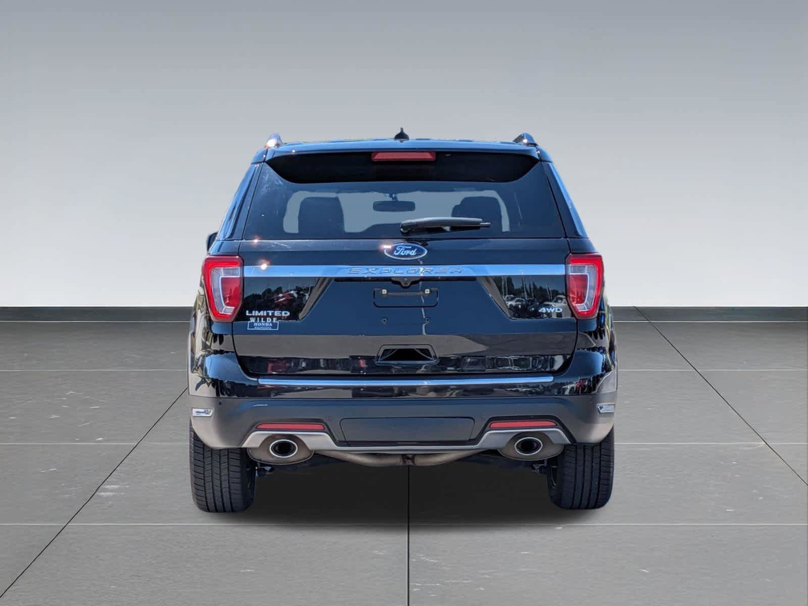 Used 2019 Ford Explorer Limited w/ Class III Trailer Tow Package AWD/4WD image 4