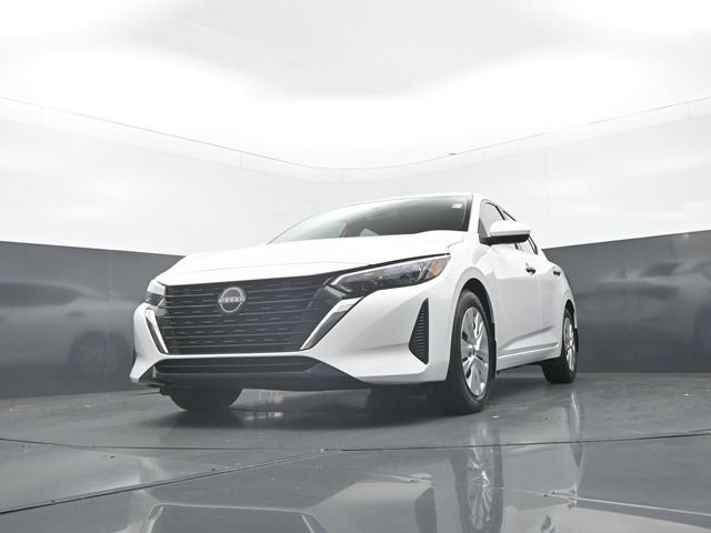 Used 2025 Nissan Sentra S w/ Lighting Package FWD image 31