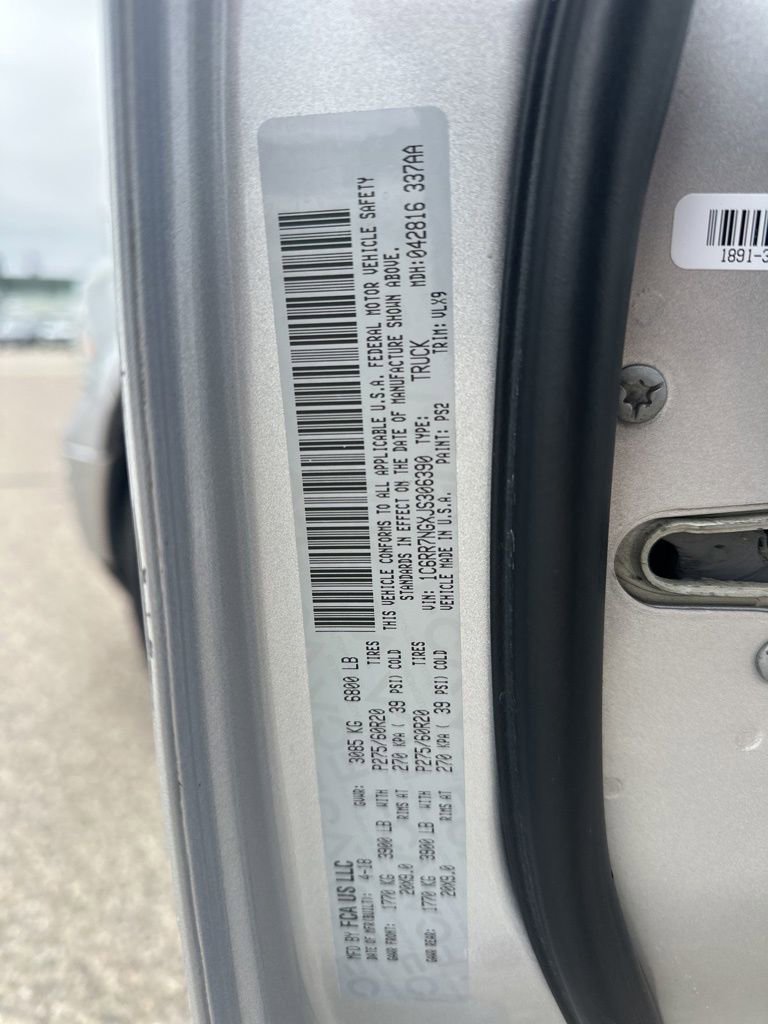 Used 2018 RAM 1500 Laramie w/ Convenience Group AWD/4WD image 39