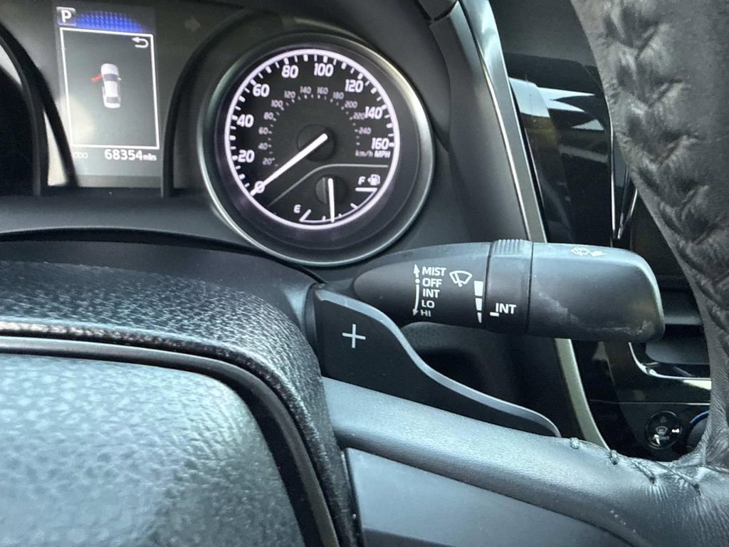 Used 2022 Toyota Camry SE image 36