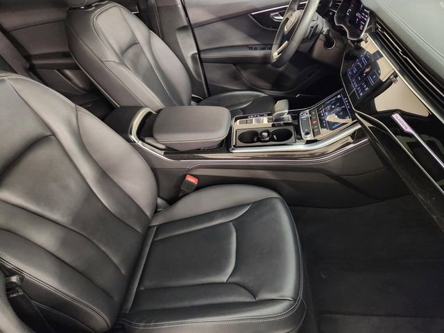 Used 2025 Audi Q7 3.0T Premium Plus image 3