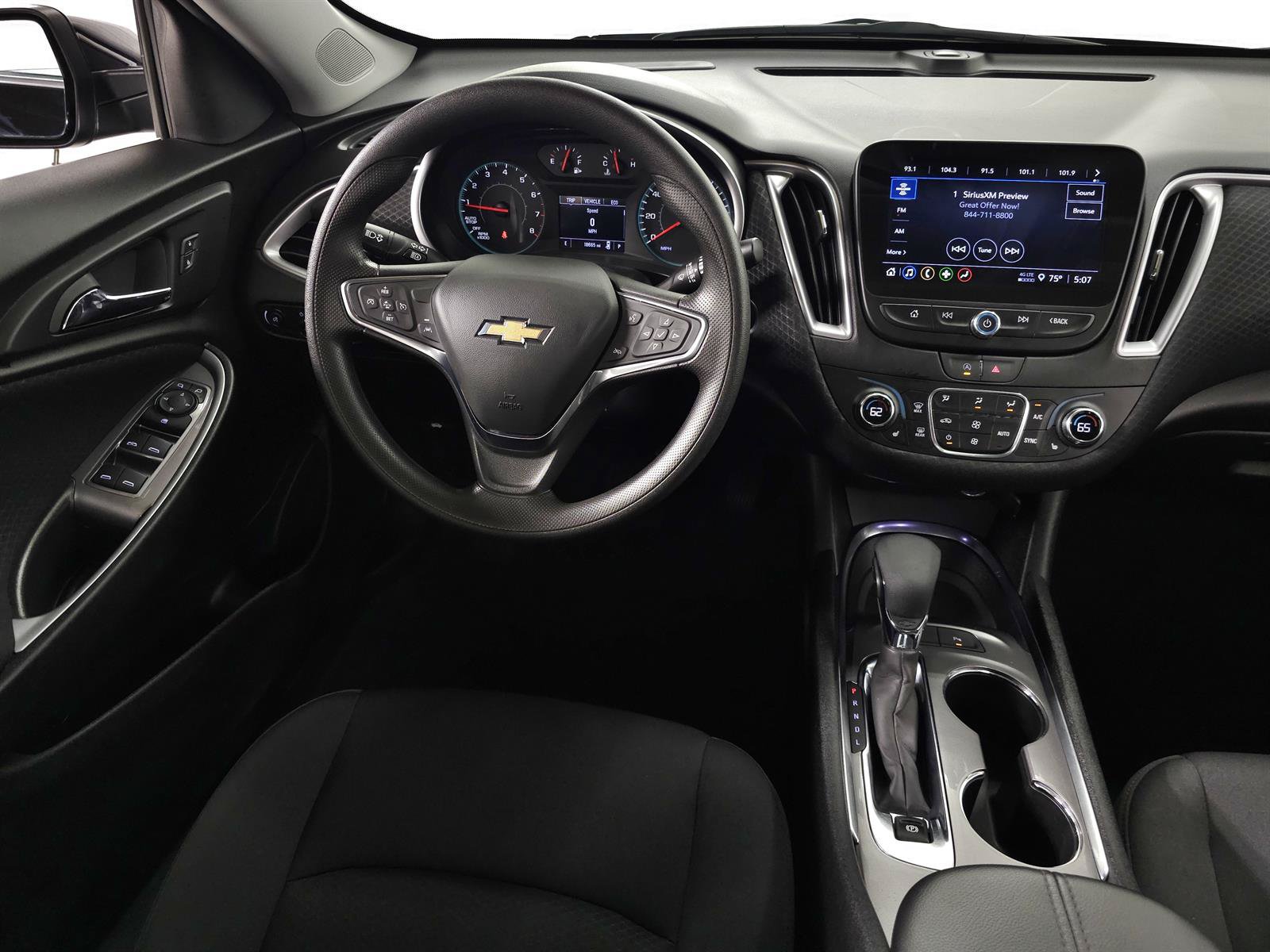 Used 2024 Chevrolet Malibu LT FWD image 13