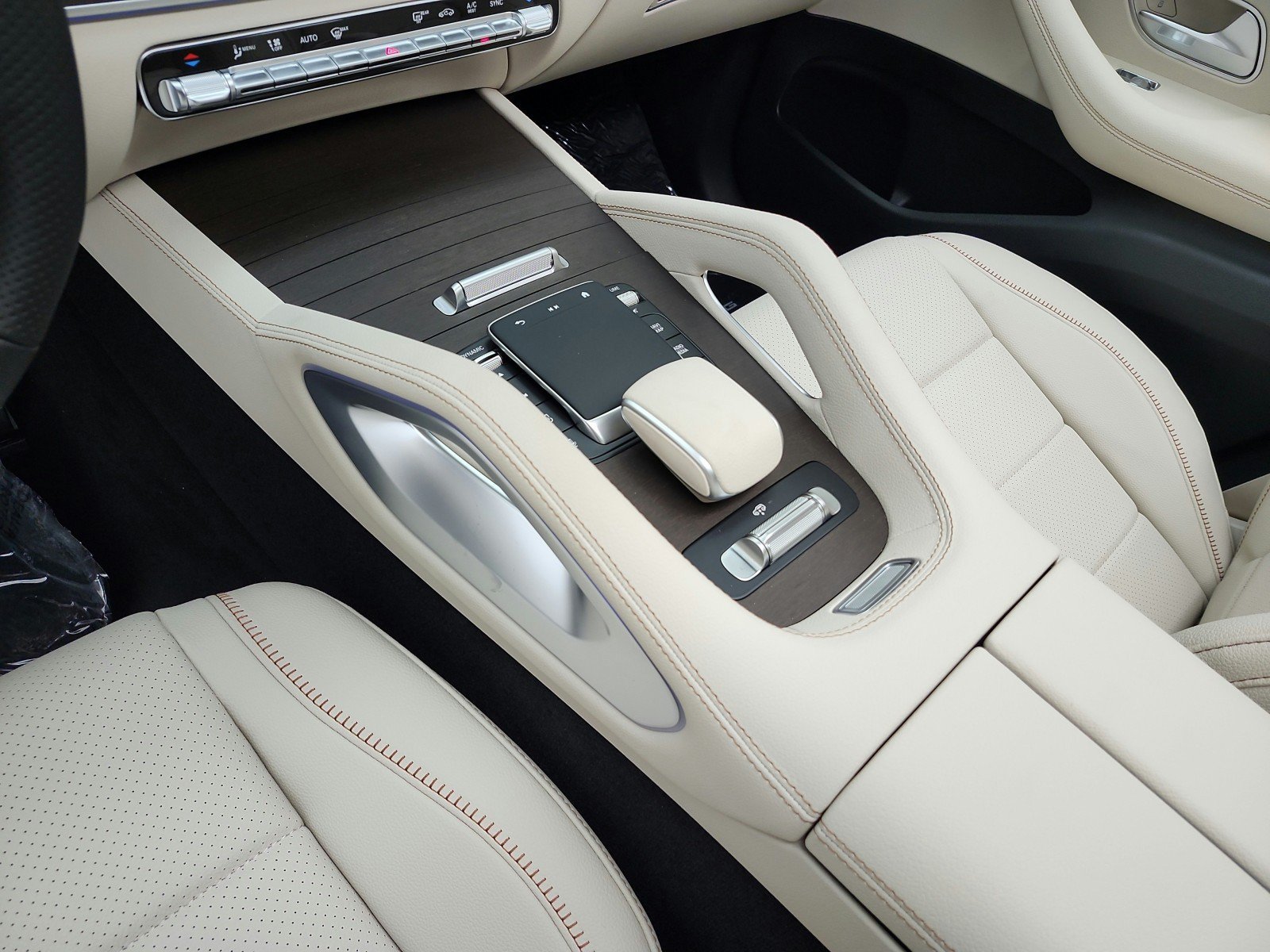 New 2027 Mercedes-Benz GLS 450 4MATIC image 10