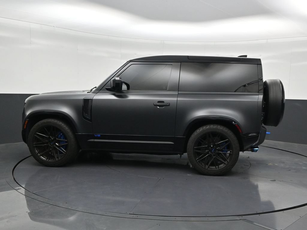 Used 2023 Land Rover Defender 90 V8 AWD/4WD image 2