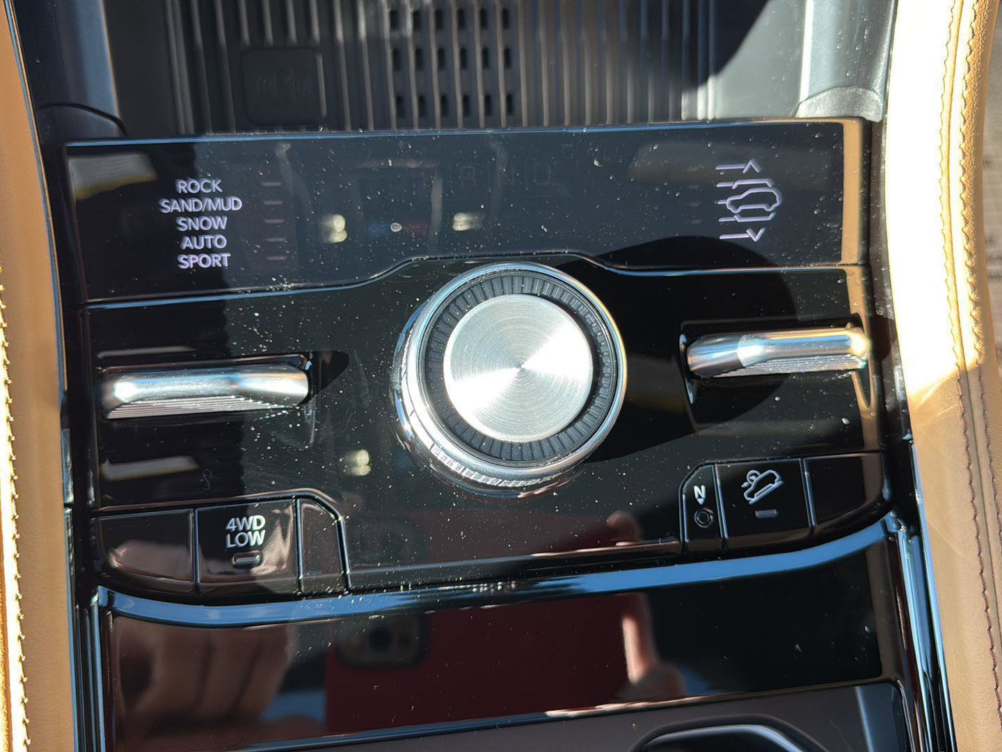 New 2026 Jeep Grand Cherokee Summit w/ Obsidian Package image 18