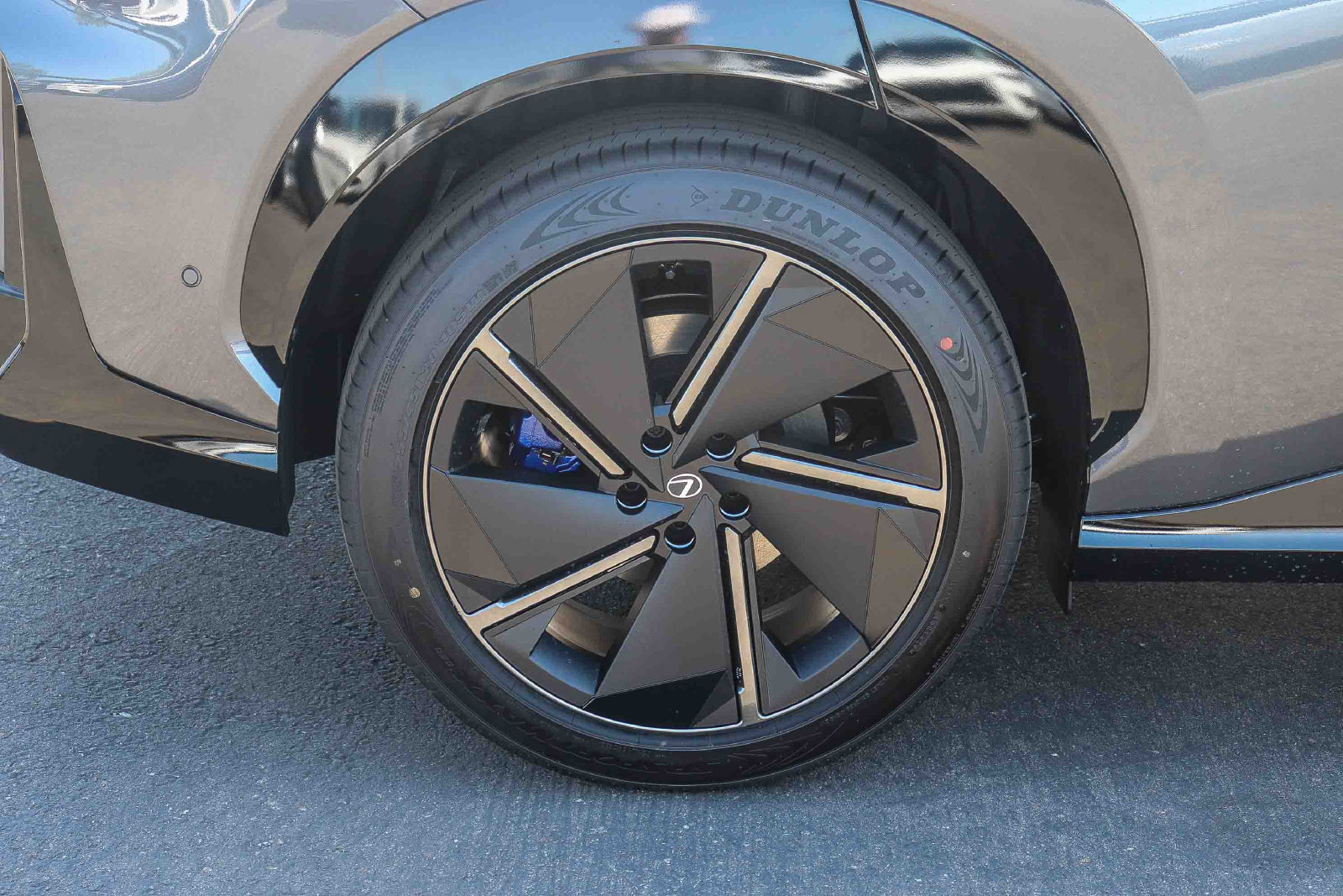 New 2026 Lexus RZ 450e AWD w/ Luxury Package image 9
