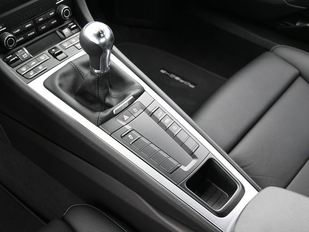 Certified 2024 Porsche 718 Cayman RWD image 23