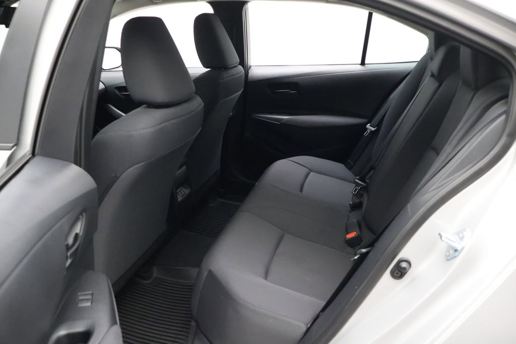 Used 2025 Toyota Corolla LE FWD image 19