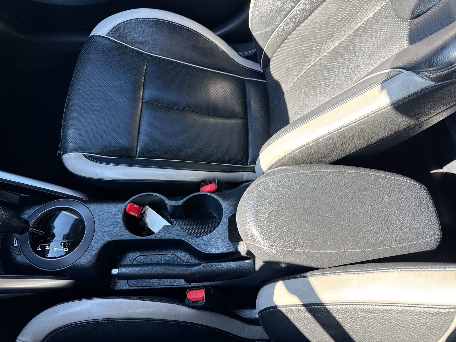 Used 2014 Hyundai Veloster Turbo image 21