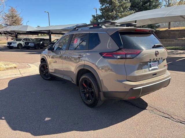 Used 2025 Nissan Rogue SV AWD/4WD image 7