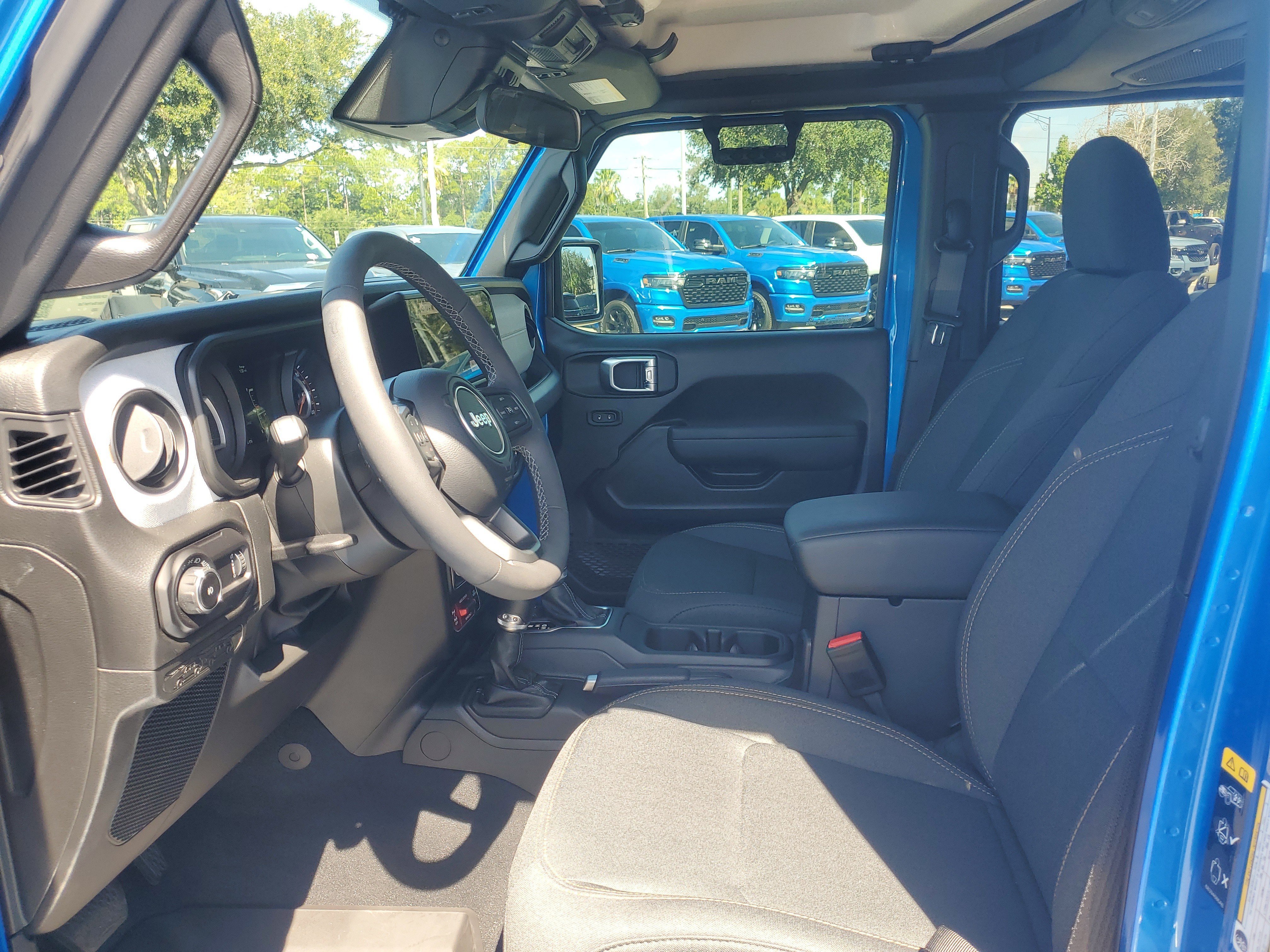 Used 2026 Jeep Wrangler Unlimited Sport AWD/4WD image 14