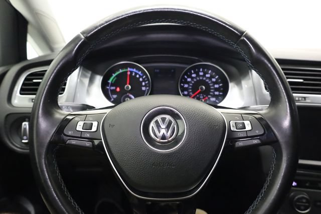 Used 2016 Volkswagen e-Golf SEL Premium FWD image 17