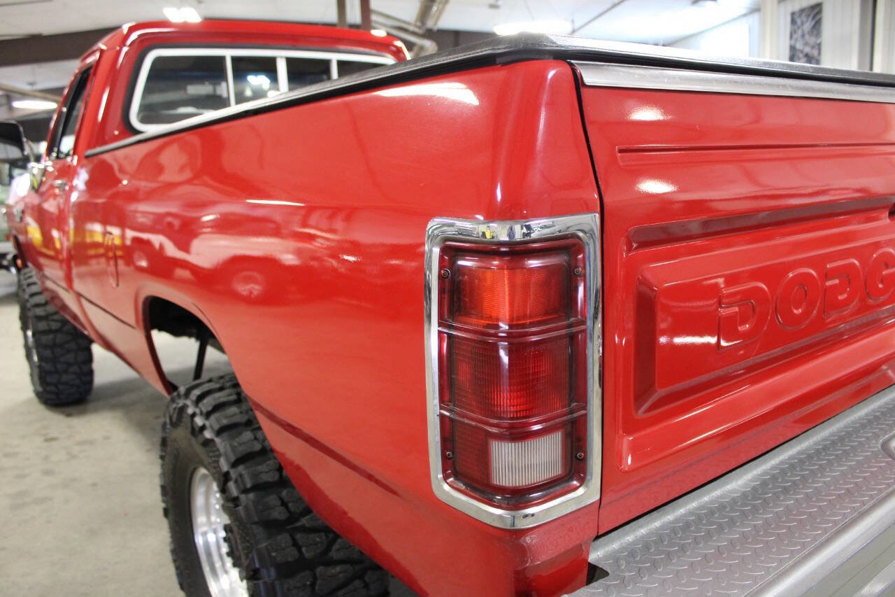 Used 1993 Dodge D/W Truck 250 image 12