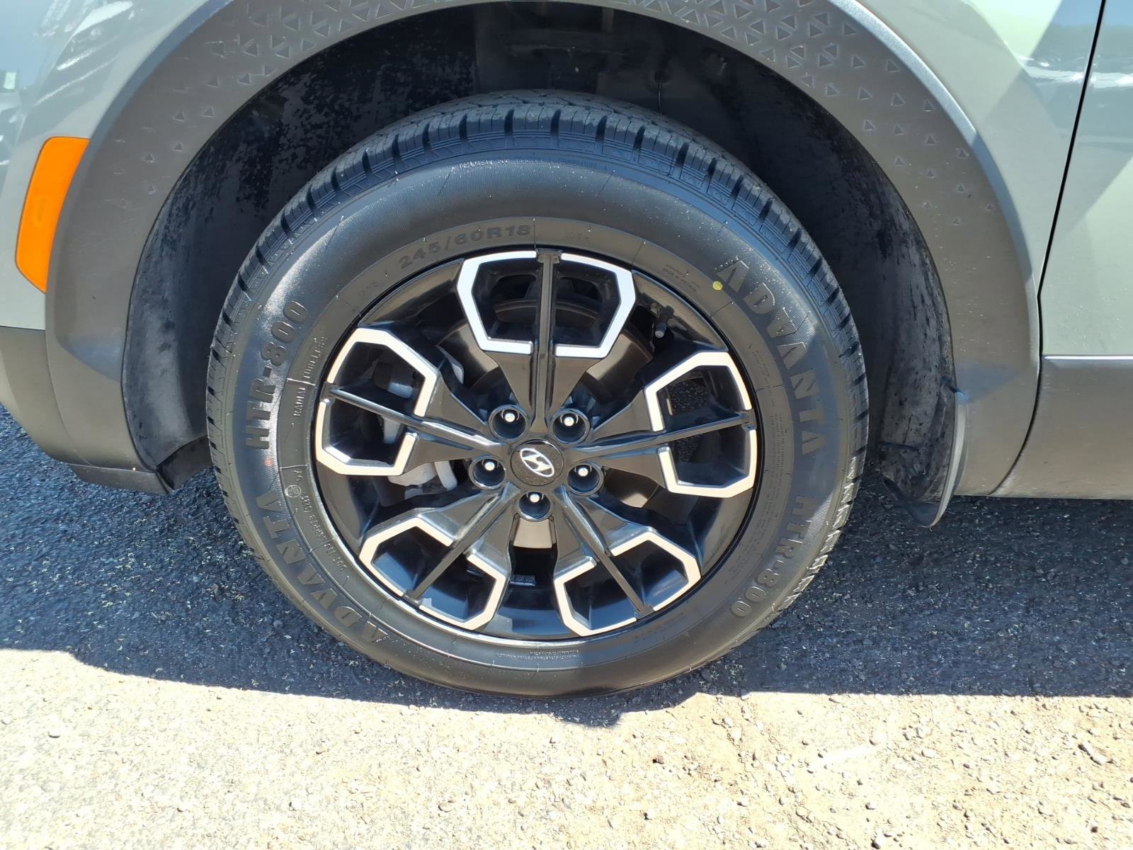 Certified 2022 Hyundai Santa Cruz SEL w/ Activity Package image 9