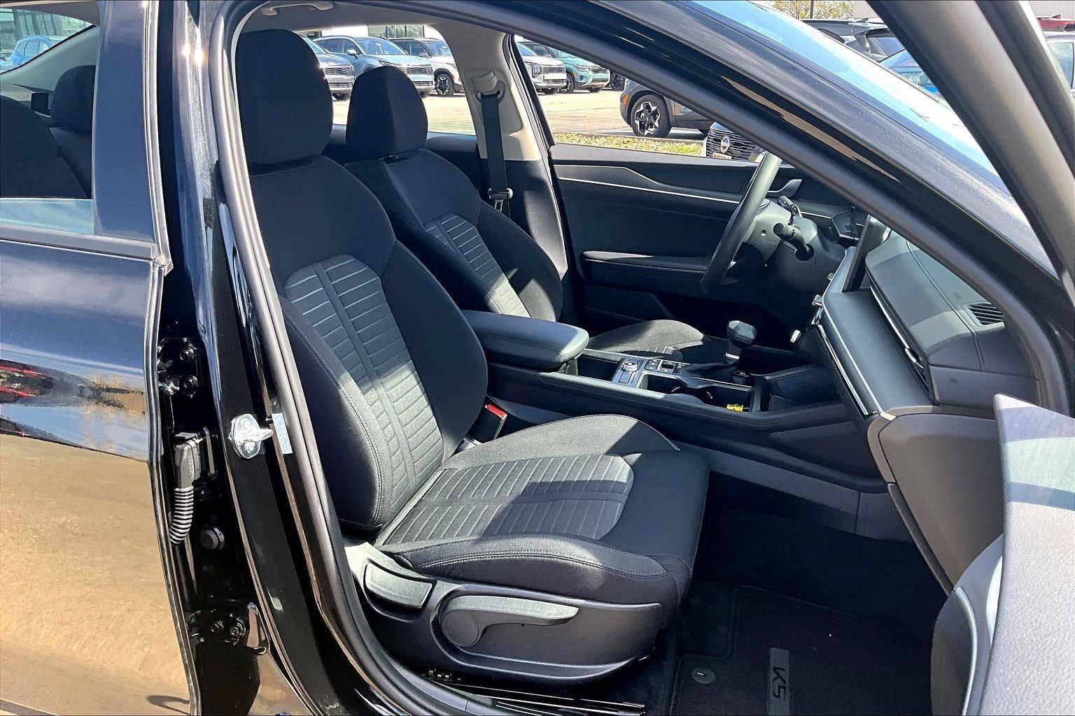 Used 2025 Kia K5 LXS FWD image 29