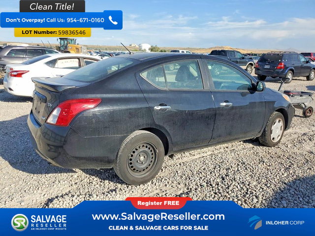 Used 2013 Nissan Versa SV FWD image 4