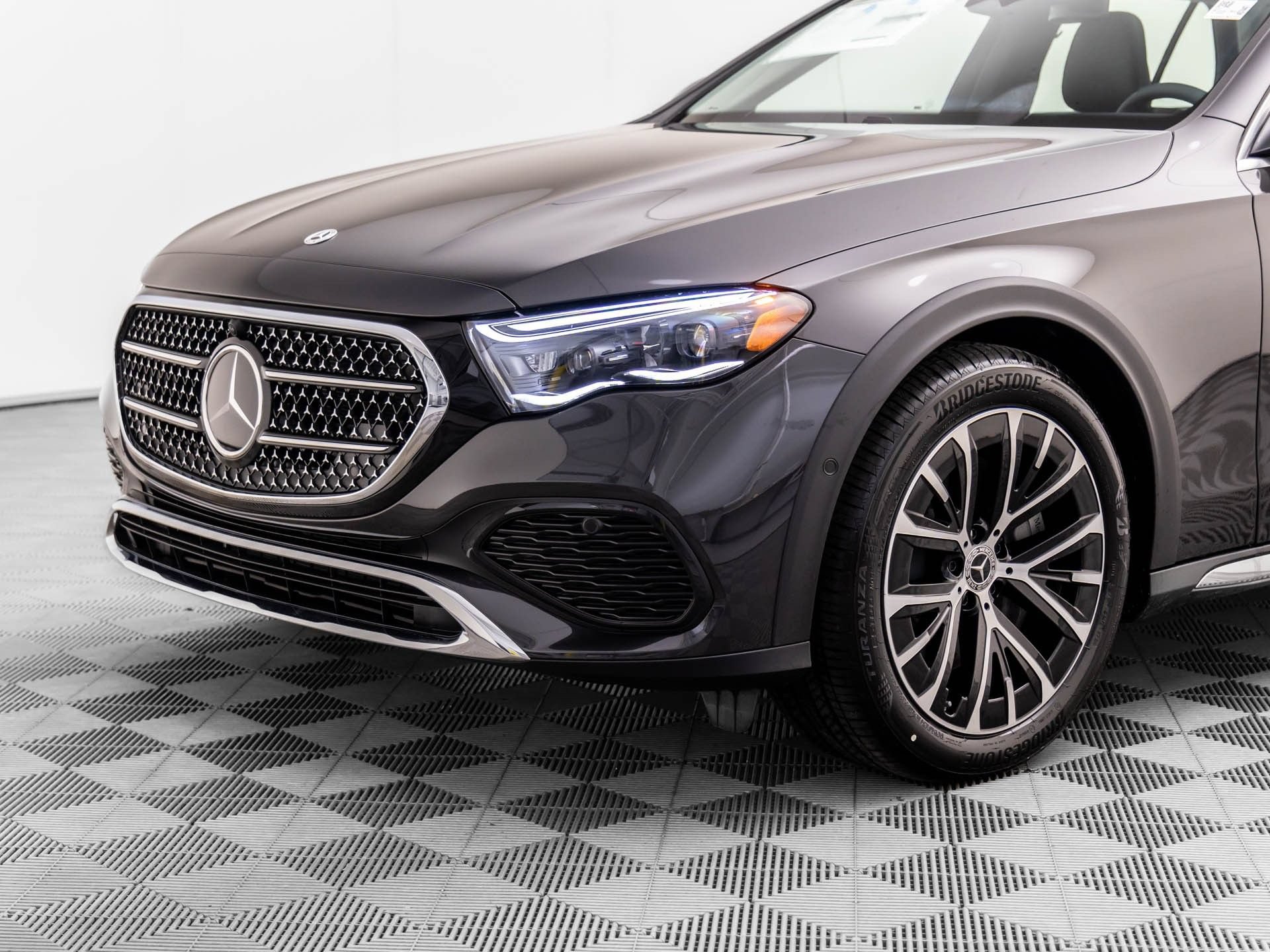Certified 2025 Mercedes-Benz E 450 4MATIC All-Terrain Wagon image 35
