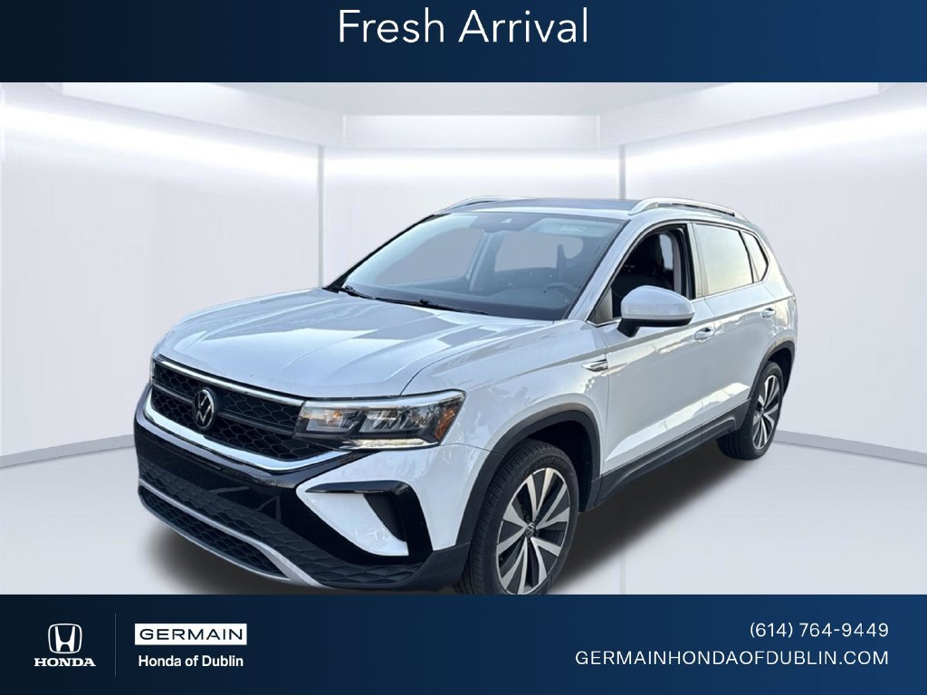Used 2023 Volkswagen Taos SE FWD image 1