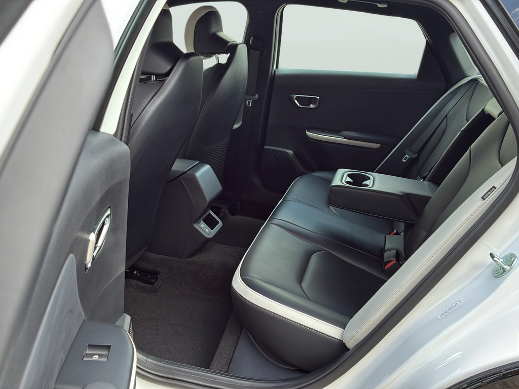 New 2026 Kia K4 GT-Line FWD image 16