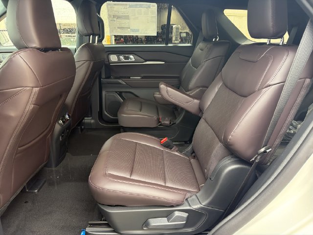 New 2027 Ford Explorer Platinum AWD/4WD image 15