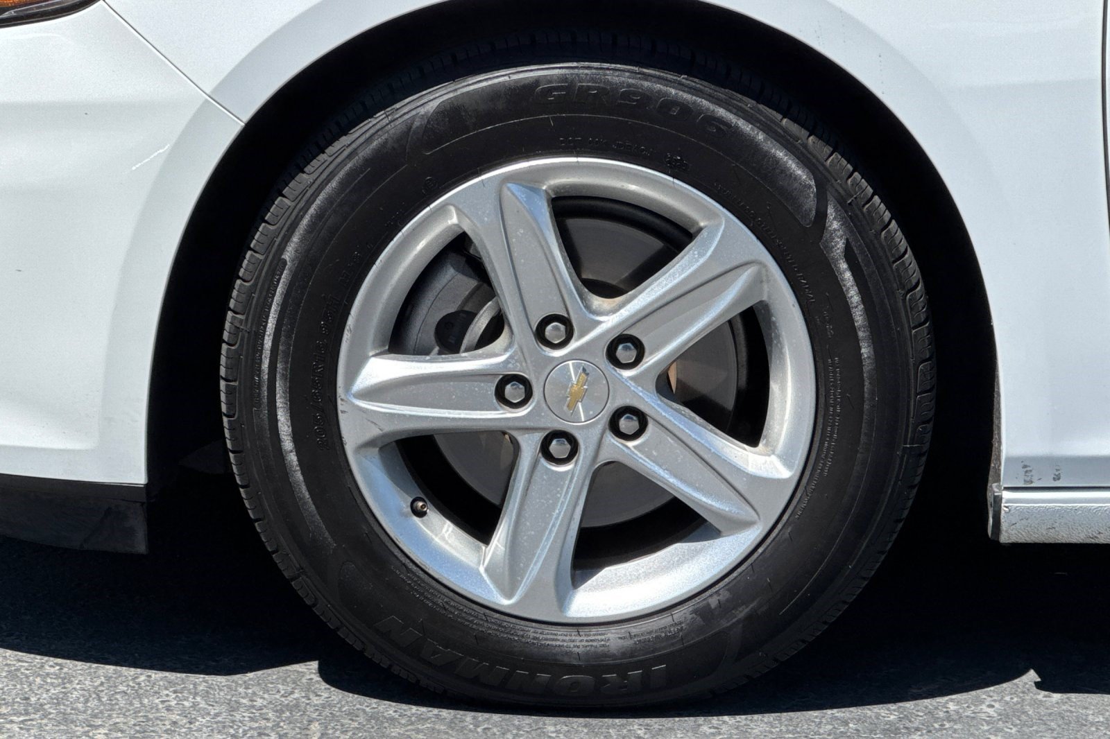 Used 2022 Chevrolet Malibu LS w/ LPO, Floor Liner Package FWD image 35