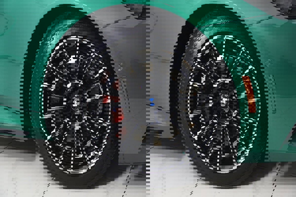 Used 2025 BMW M5 w/ Carbon Package image 18