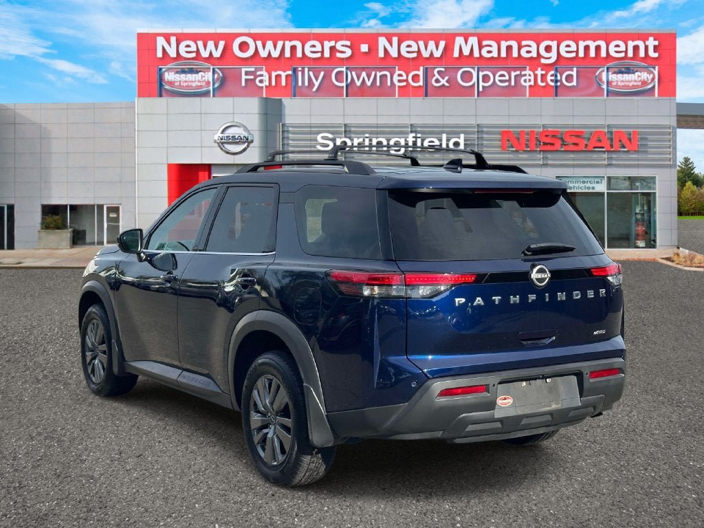 Used 2025 Nissan Pathfinder SV AWD/4WD image 4