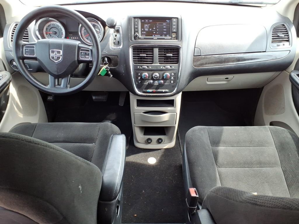 Used 2016 Dodge Grand Caravan SE w/ Quick Order Package 29E SE FWD image 12