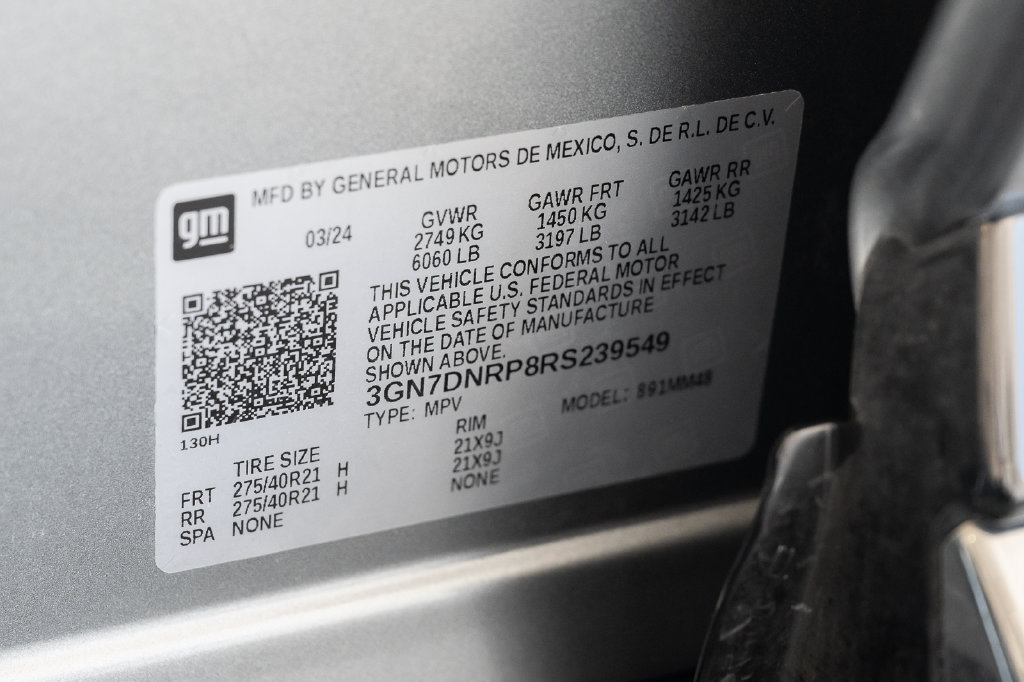 Used 2024 Chevrolet Equinox EV RS FWD image 15