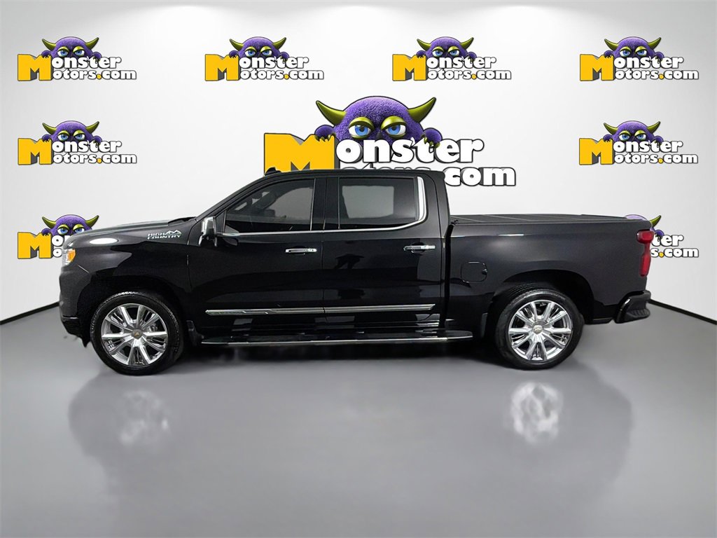 Used 2023 Chevrolet Silverado 1500 High Country w/ Technology Package image 8