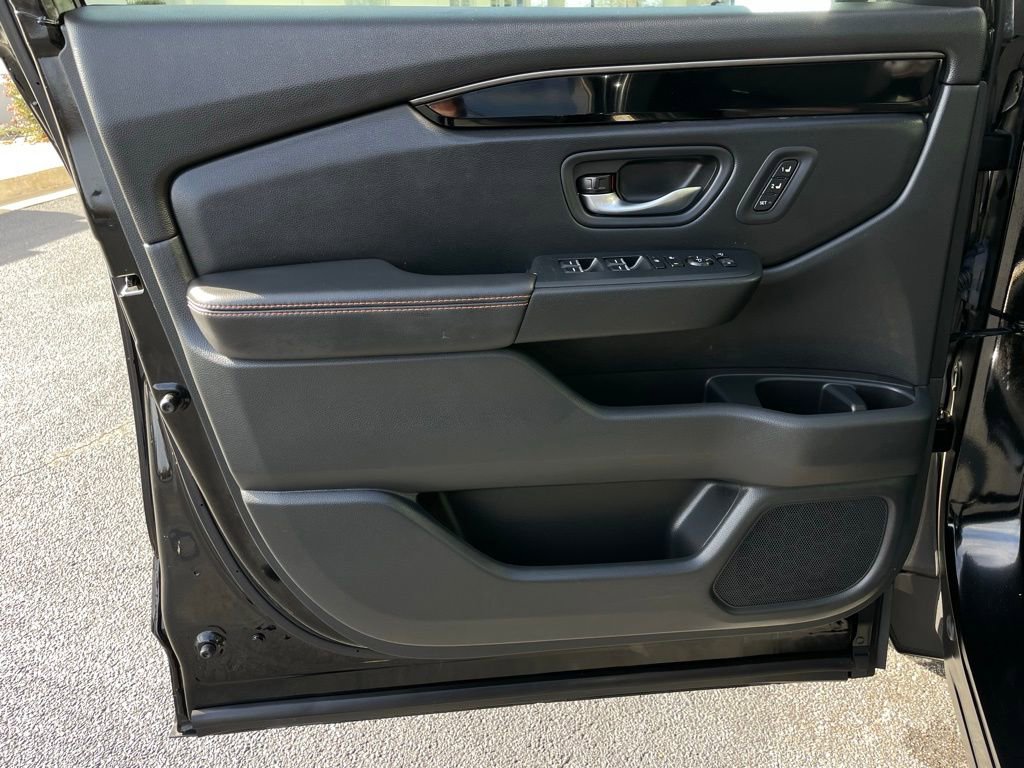 Used 2024 Honda Pilot TrailSport image 27