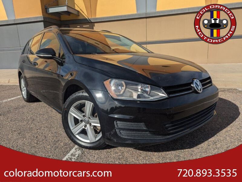 Used 2015 Volkswagen Golf TDI S FWD image 1
