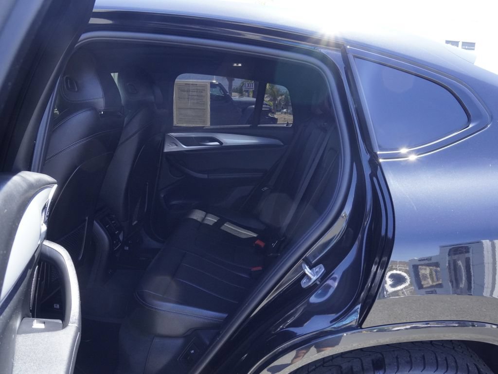 Used 2024 BMW X4 xDrive30i w/ M Sport Package AWD/4WD image 26