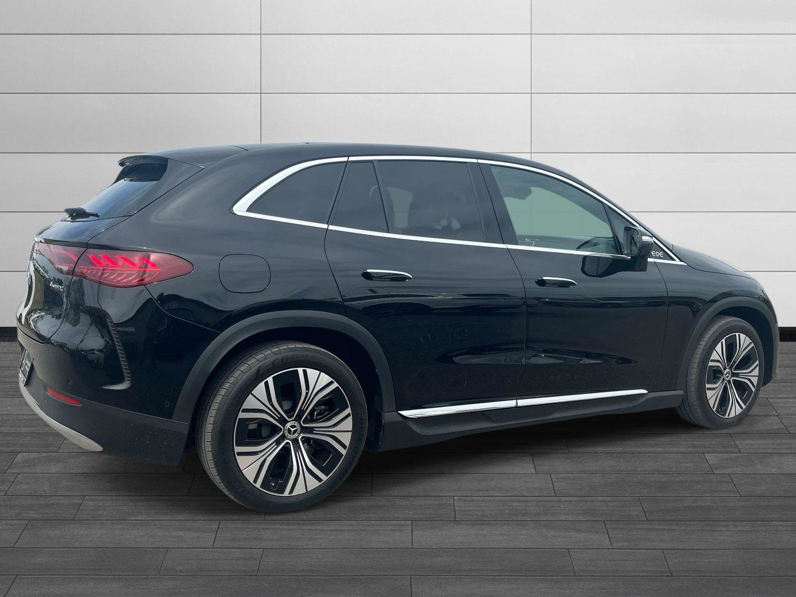 Certified 2023 Mercedes-Benz EQE 350+ 4MATIC SUV image 3