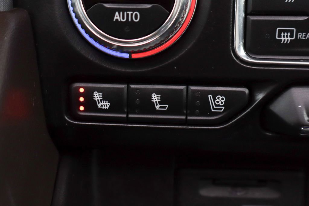 Used 2021 GMC Yukon XL SLT w/ SLT Premium Package image 40