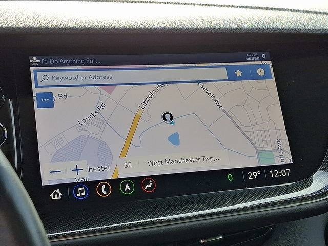 Used 2021 Buick Envision Essence w/ Technology Package I image 3