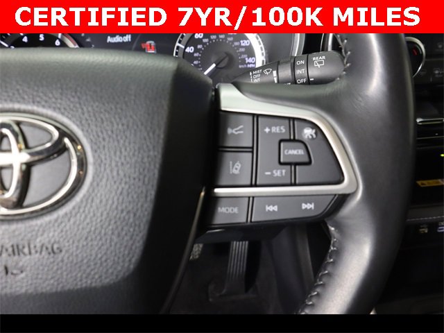 Used 2023 Toyota Highlander XSE image 25