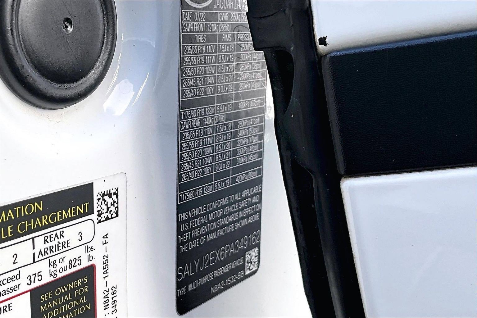 Used 2023 Land Rover Range Rover Velar S image 35