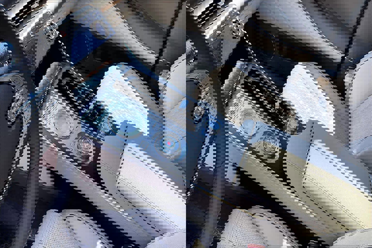 Used 2021 Genesis GV80 3.5T w/ Advanced Package 06 AWD/4WD image 17