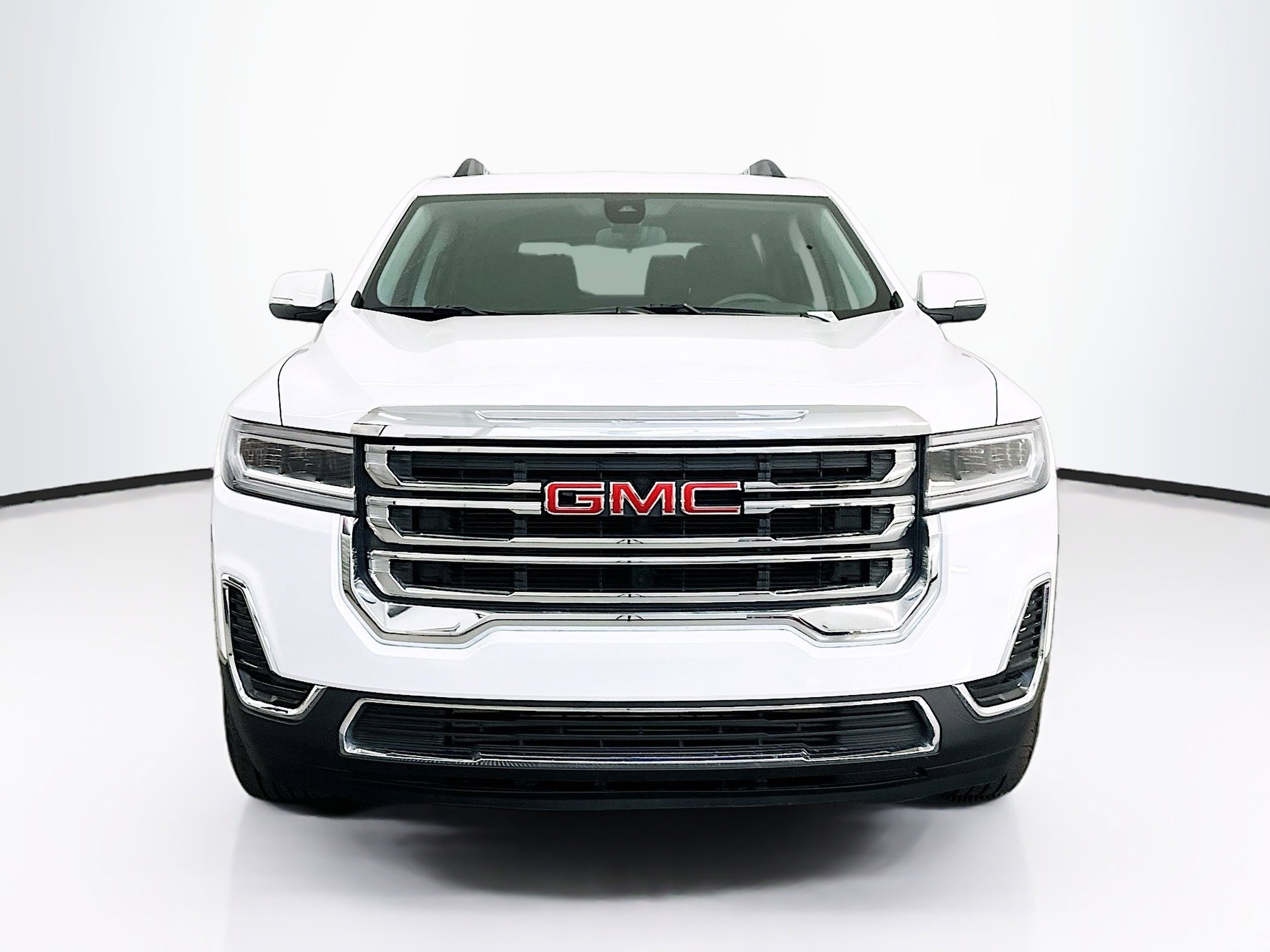 Used 2023 GMC Acadia SLE w/ Driver Convenience Package image 2