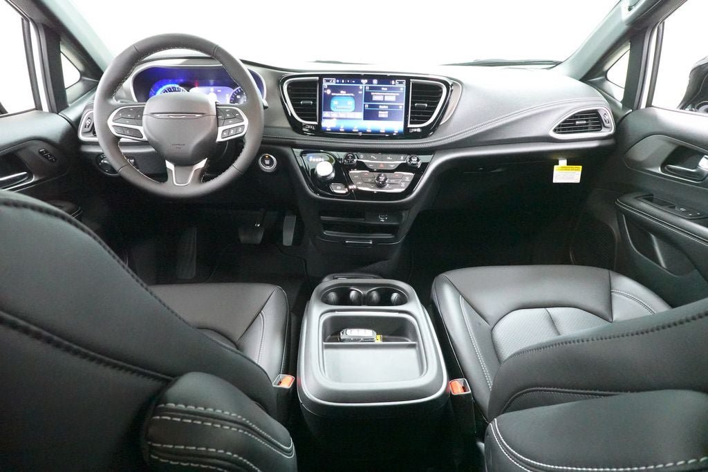 New 2027 Chrysler Pacifica Select FWD image 9