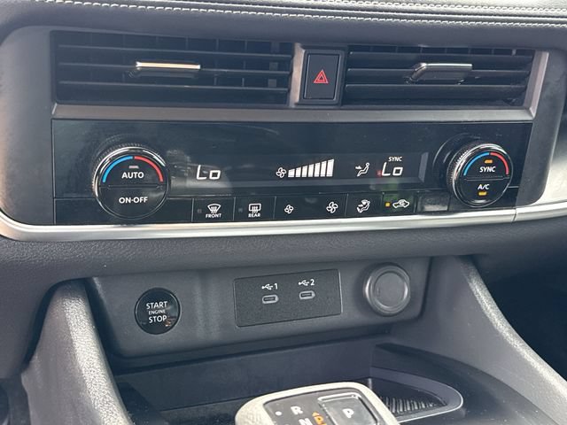 Used 2024 Nissan Rogue SV FWD image 23